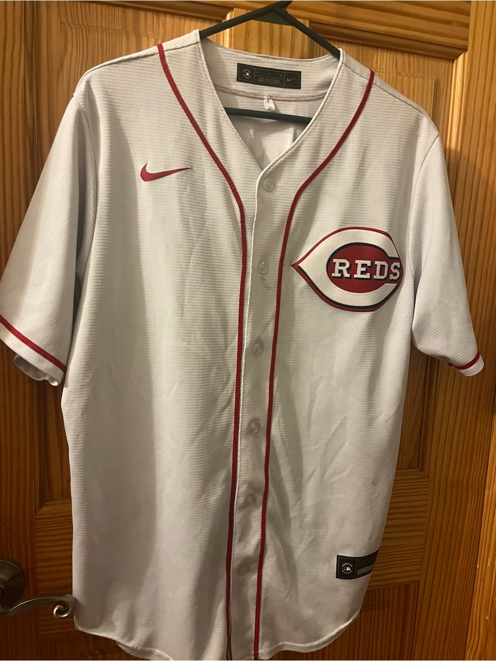 Nike White and Red Cincinnati Reds Baseball Jersey